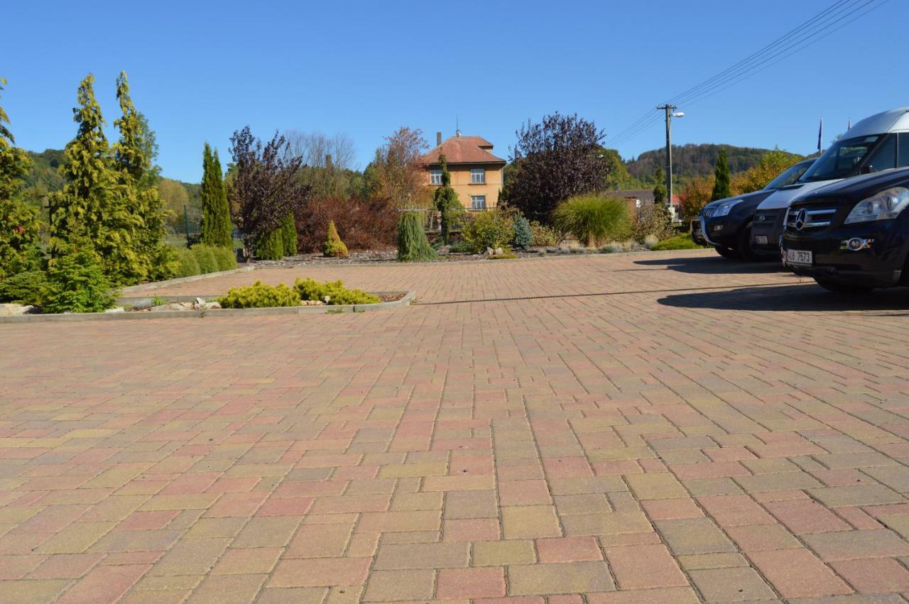 Vila Lipa Nový Bor Esterno foto