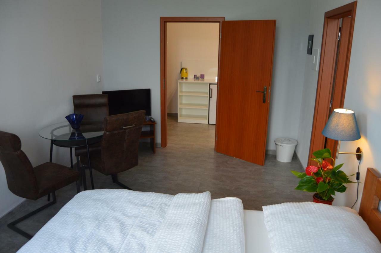 Vila Lipa Nový Bor Esterno foto